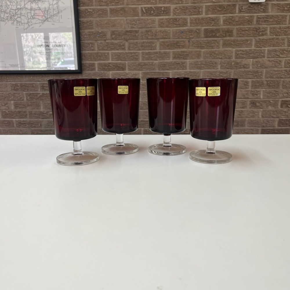 Arcoroc Ruby Red Glass Goblets - Set of 4 - Picture 11 of 11